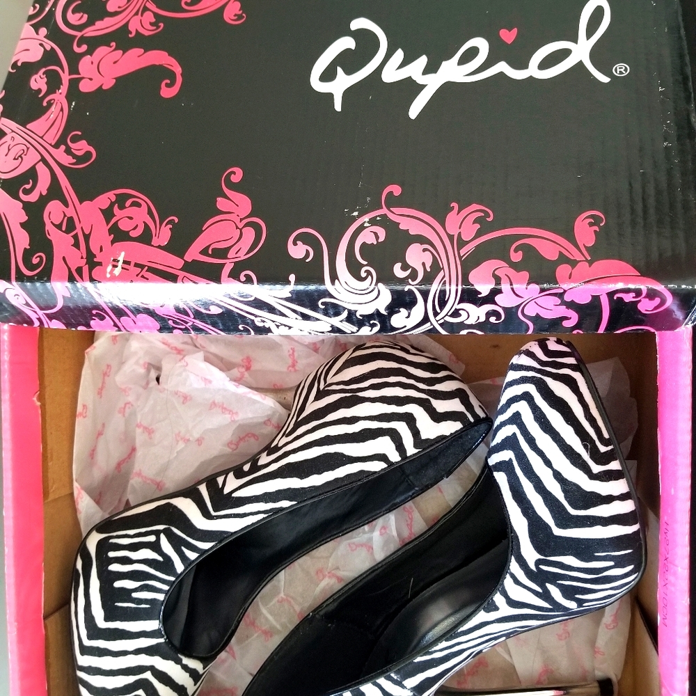 PRICE DROP Qupid Zebra print heels